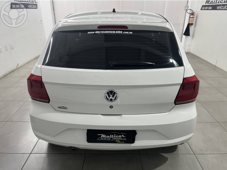 VOLKSWAGEN - GOL 1.0 12V MPI TOTALFLEX 4P MANUAL - 2019/2019 - BRANCA - R$ 41.900,00