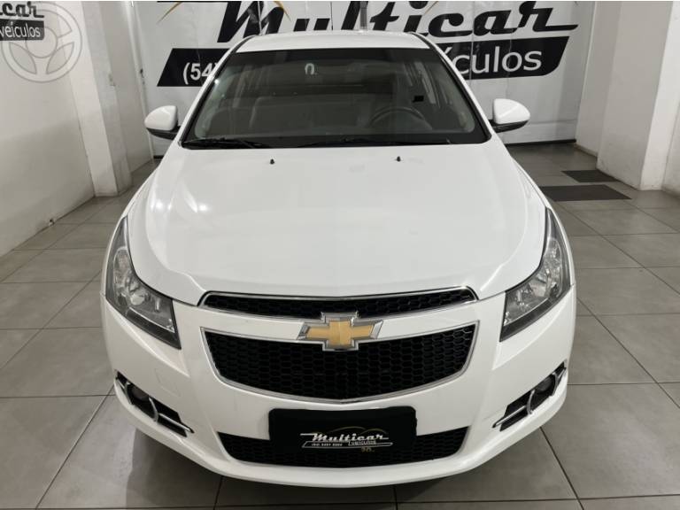 CHEVROLET - CRUZE 1.8 LT SPORT6 16V FLEX 4P AUTOMÁTICO - 2013/2013 - BRANCA - R$ 59.900,00