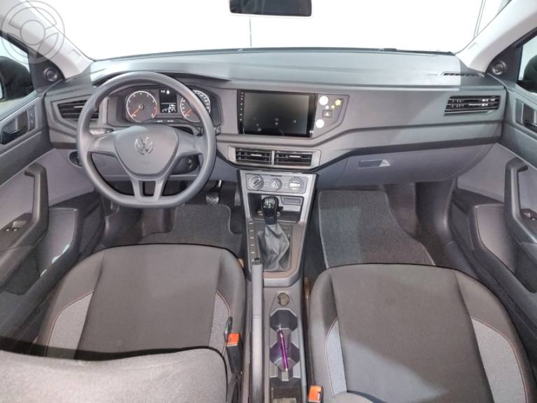 VOLKSWAGEN - POLO 1.0 MPI TRACK 4P MANUAL - 2024/2025 - PRATA - R$ 81.900,00