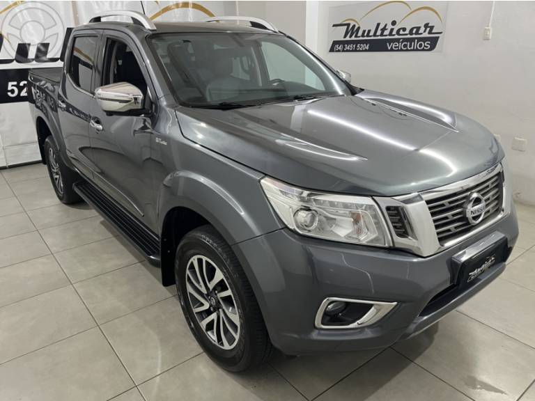 NISSAN - FRONTIER 2.3 LE 4X4 CD BI TURBO DIESEL 4P AUTOMÁTICO - 2019/2019 - CINZA - R$ 149.900,00