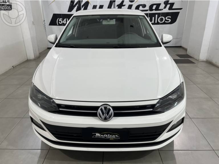 VOLKSWAGEN - VIRTUS 1.0 200 TSI COMFORTLINE AUTOMÁTICO - 2021/2022 - BRANCA - R$ 88.900,00