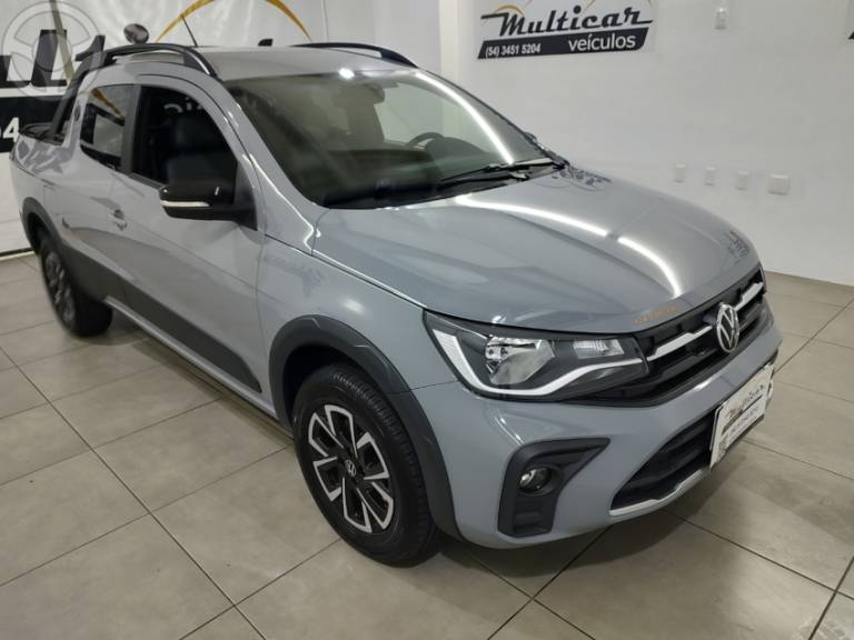 VOLKSWAGEN - SAVEIRO 1.6 MSI EXTREME CD 16V FLEX 2P MANUAL - 2023/2024 - CINZA - R$ 105.900,00