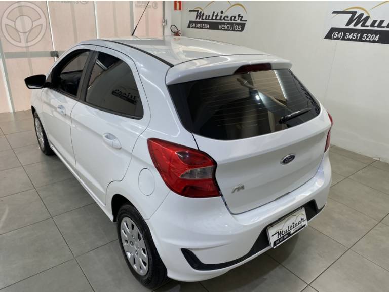 FORD - KA 1.0 SE 12V FLEX 4P MANUAL - 2018/2019 - BRANCA - R$ 48.900,00