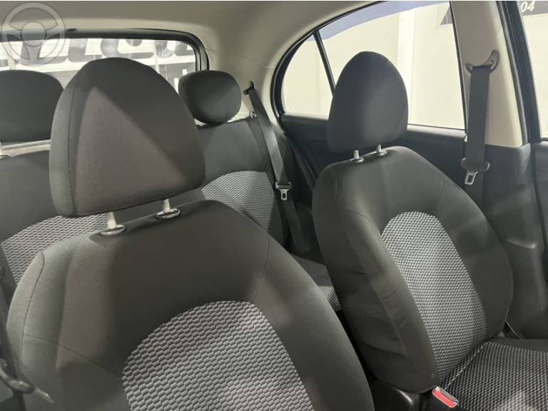 NISSAN - MARCH 1.6 S 16V FLEX 4P MANUAL - 2014/2015 - PRETA - R$ 42.900,00