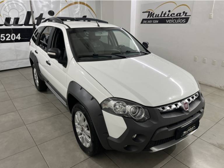 FIAT - PALIO 1.8 MPI ADVENTURE WEEKEND 16V FLEX 4P AUTOMATIZADO - 2015/2015 - BRANCA - R$ 45.500,00