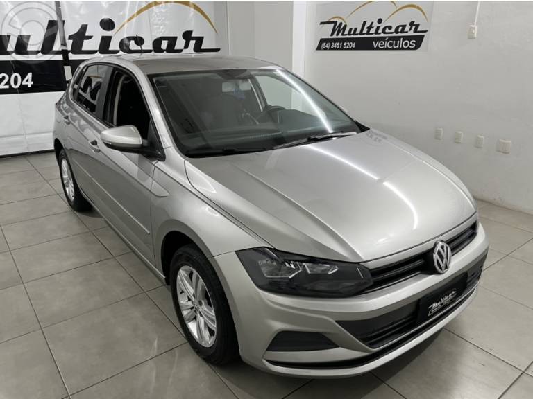 VOLKSWAGEN - POLO 1.6 MSI TOTAL FLEX MANUAL - 2021/2021 - PRATA - R$ 74.500,00