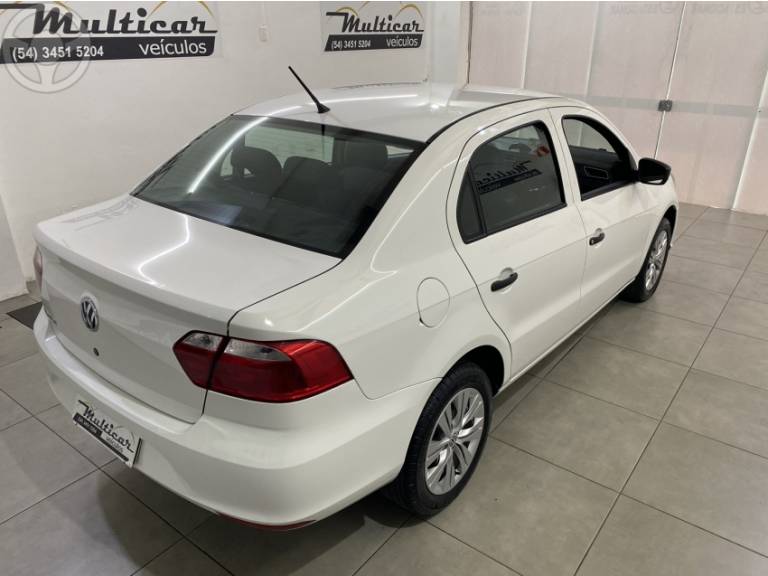 VOLKSWAGEN - VOYAGE 1.6 MSI TOTALFLEX 8V 4P MANUAL - 2021/2022 - BRANCA - R$ 60.500,00