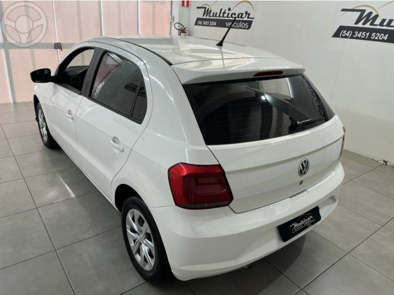 VOLKSWAGEN - GOL 1.0 12V MPI TOTALFLEX 4P MANUAL - 2019/2019 - BRANCA - R$ 42.500,00