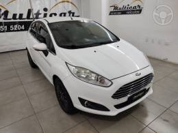 FORD - FIESTA 1.6 TITANIUM PLUS HATCH 16V FLEX 4P AUTOMÁTICO - 2016/2016 - BRANCA - R$ 55.900,00