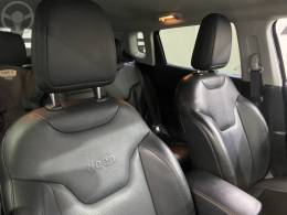 JEEP - COMPASS 2.0 16V FLEX LONGITUDE AUTOMÁTICO - 2021/2021 - PRETA - R$ 109.900,00