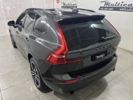 VOLVO - XC60 2.0 D5 MOMENTUM AWD DIESEL 4P AUTOMÁTICO - 2018/2019 - CINZA - R$ 159.900,00