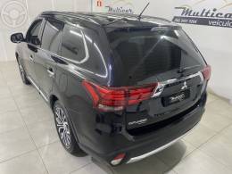 MITSUBISHI - OUTLANDER 2.2 4X4 16V DIESEL 4P AUTOMÁTICO - 2016/2016 - PRETA - R$ 117.900,00