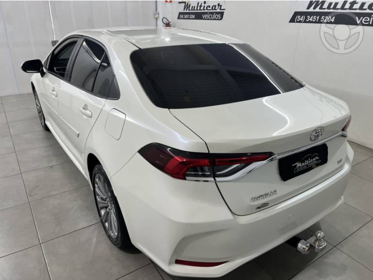 TOYOTA - COROLLA 2.0 XEI 16V FLEX 4P AUTOMÁTICO - 2020/2020 - BRANCA - R$ 119.900,00