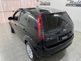 FORD - FIESTA 1.0 ROCAM HATCH 8V FLEX 4P MANUAL - 2013/2014 - PRETA - R$ 34.900,00