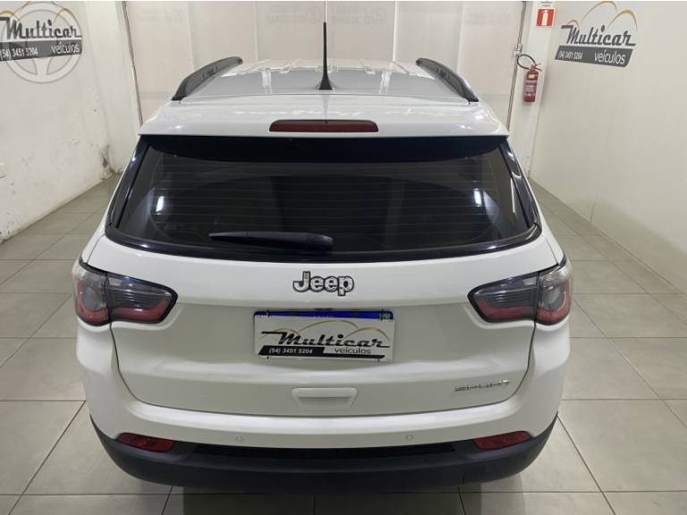 JEEP - COMPASS 2.0 SPORT 4X2 16V 4P AUTOMÁTICO - 2016/2017 - BRANCA - R$ 91.900,00