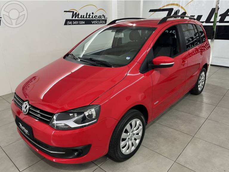 VOLKSWAGEN - SPACEFOX 1.6 MI TREND 8V FLEX 4P MANUAL - 2014/2014 - VERMELHA - R$ 43.900,00
