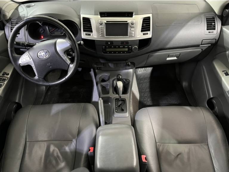 TOYOTA - HILUX 3.0 SRV 4X4 CD 16V TURBO INTERCOOLER DIESEL 4P AUTOMÁTICO - 2012/2012 - PRATA - R$ 127.000,00