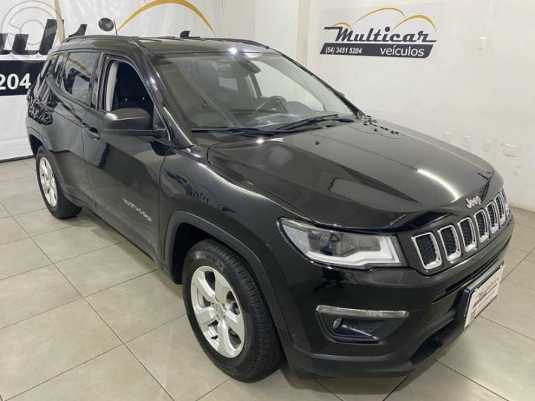 JEEP - COMPASS 2.0 SPORT 4X2 16V 4P AUTOMÁTICO - 2017/2018 - PRETA - R$ 92.900,00