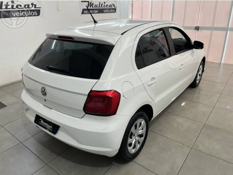 VOLKSWAGEN - GOL 1.0 12V MPI TOTALFLEX 4P MANUAL - 2019/2019 - BRANCA - R$ 42.500,00