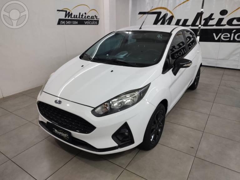 FORD - FIESTA 1.0 SEL ECOBOOST GTDI 12V 4P AUTOMÁTICO - 2018/2018 - BRANCA - R$ 62.500,00