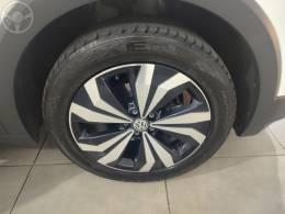 VOLKSWAGEN - T-CROSS 1.0 TSI 12V FLEX 4P AUTOMÁTICO - 2021/2021 - BRANCA - R$ 98.000,00