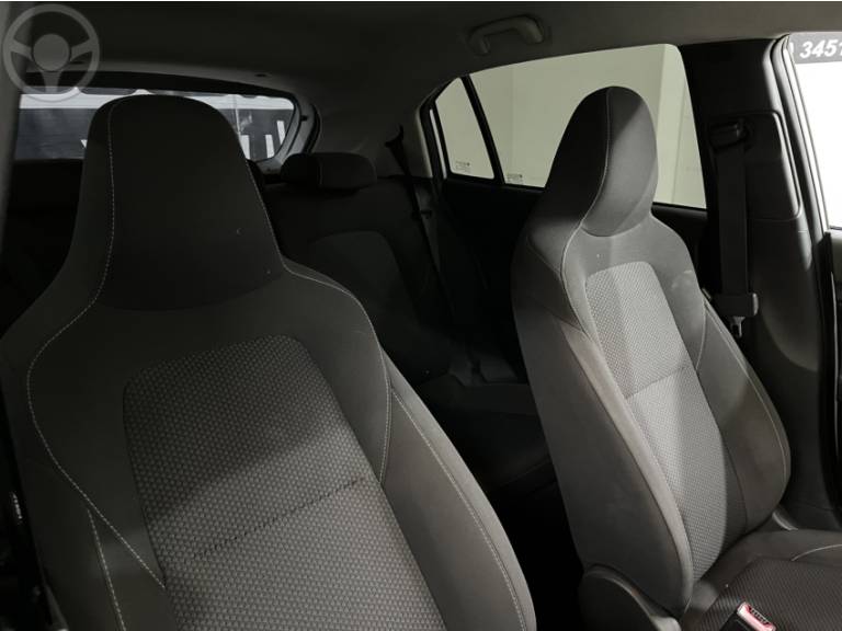 CHEVROLET - ONIX 1.0 LT 12V FLEX 4P MANUAL - 2021/2021 - PRATA - R$ 73.500,00