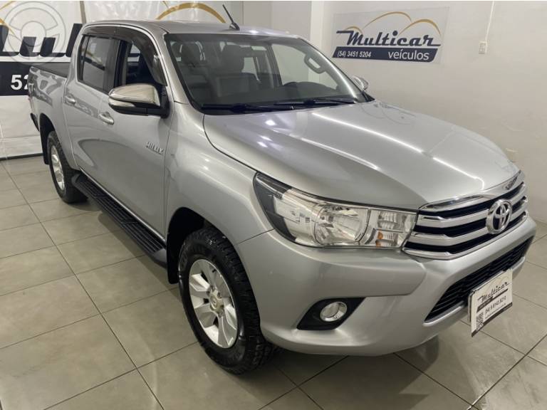 TOYOTA - HILUX 2.8 SRV 4X4 CD 16V DIESEL 4P AUTOMÁTICO - 2016/2016 - PRATA - R$ 167.900,00