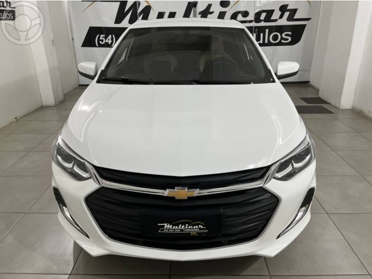 CHEVROLET - ONIX 1.0 PREMIER 12V TURBO FLEX 4P AUTOMÁTICO - 2023/2024 - BRANCA - R$ 99.900,00