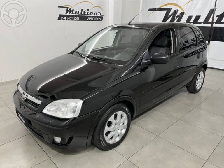 CHEVROLET - CORSA 1.4 MPFI MAXX 8V FLEX 4P MANUAL - 2011/2012 - PRETA - R$ 30.500,00