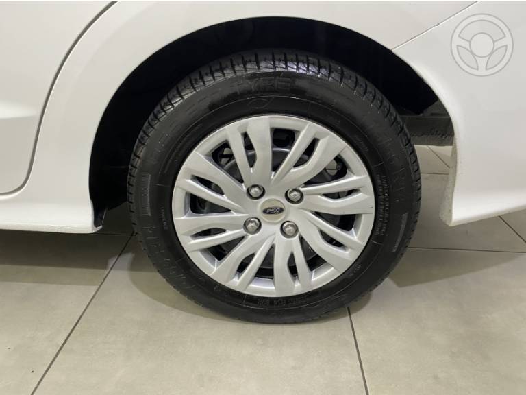 FORD - KA 1.5 SE SEDAN 12V FLEX 4P MANUAL - 2019/2020 - BRANCA - R$ 53.500,00