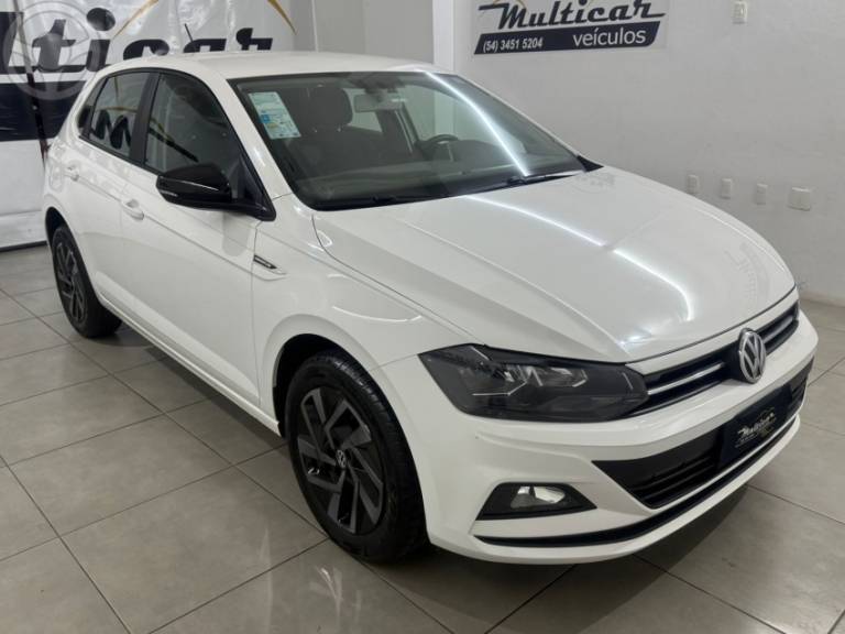 VOLKSWAGEN - POLO 1.0 200 TSI COMFORTLINE AUTOMÁTICO - 2022/2022 - BRANCA - R$ 91.900,00