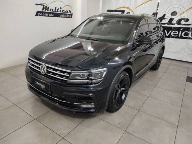 VOLKSWAGEN - TIGUAN 2.0 ALLSPACE R-LINE 350 TSI 4X4 4P - 2018/2018 - PRETA - R$ 154.900,00