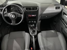 VOLKSWAGEN - FOX 1.0 MI 8V FLEX 4P MANUAL - 2012/2012 - CINZA - R$ 34.500,00