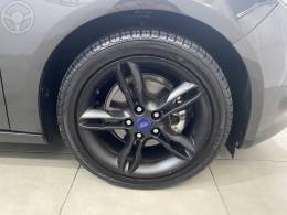 FORD - FOCUS 2.0 SE HATCH 16V FLEX 4P AUTO - 2013/2014 - CINZA - R$ 54.500,00