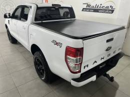 FORD - RANGER 2.2 XL 4X4 CD 16V DIESEL 4P MANUAL - 2014/2015 - BRANCA - R$ 93.900,00