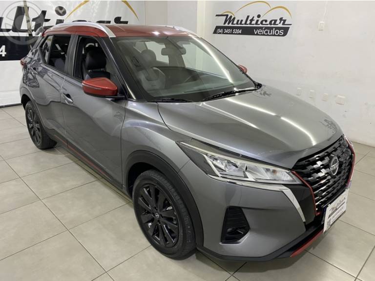 NISSAN - KICKS 1.6 XPLAY 16V FLEX 4P AUTOMÁTICO - 2022/2023 - CINZA - R$ 119.900,00