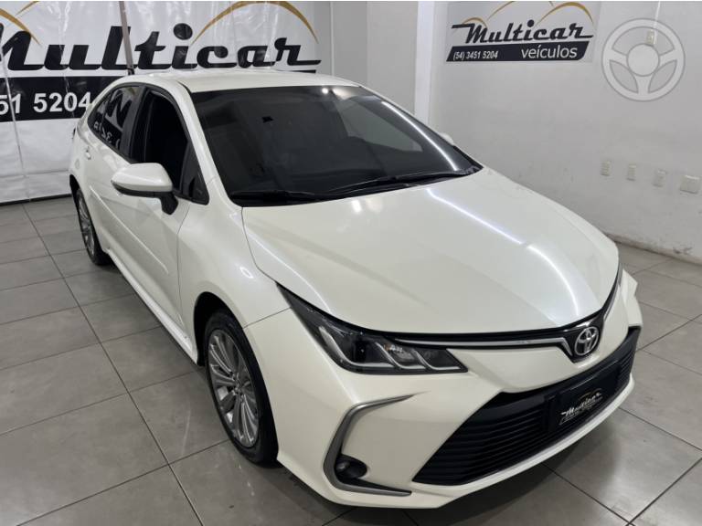 TOYOTA - COROLLA 2.0 XEI 16V FLEX 4P AUTOMÁTICO - 2020/2020 - BRANCA - R$ 119.900,00