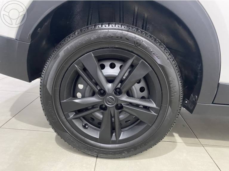 NISSAN - KICKS 1.6 16V FLEX S XTRONIC 4P AUTOMÁTICO - 2019/2020 - BRANCA - R$ 84.900,00