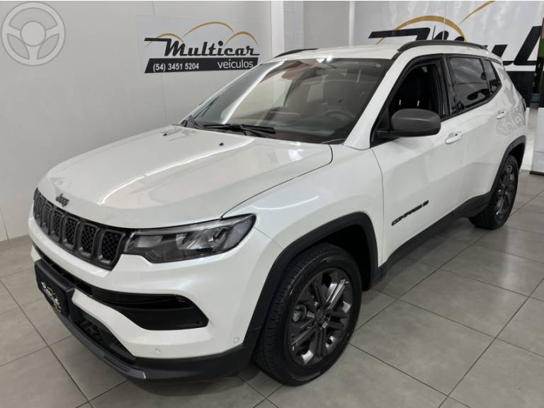JEEP - COMPASS 1.3 LONGITUDE T270 16V TURBO FLEX 4P AUTOMÁTICO - 2021/2022 - BRANCA - R$ 134.900,00