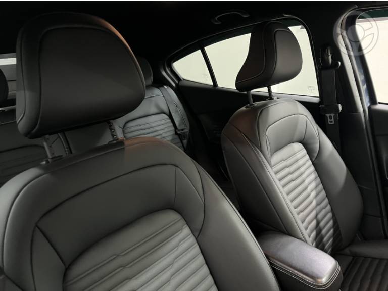 FIAT - FASTBACK 1.0 IMPETUS 200 TURBO FLEX 4P AUTOMÁTICO - 2025/2025 - AZUL - R$ 133.500,00