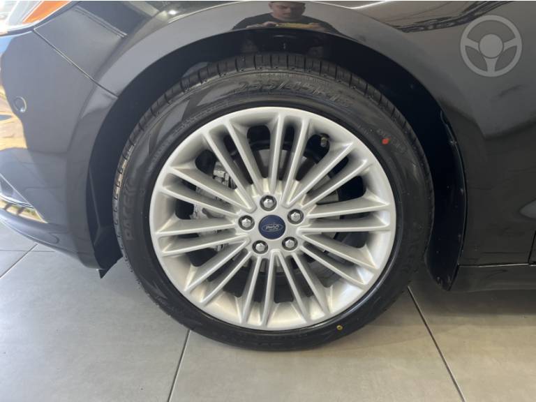 FORD - FUSION 2.0 TITANIUM AWD 16V 4P AUTOMÁTICO - 2014/2015 - PRETA - R$ 78.500,00