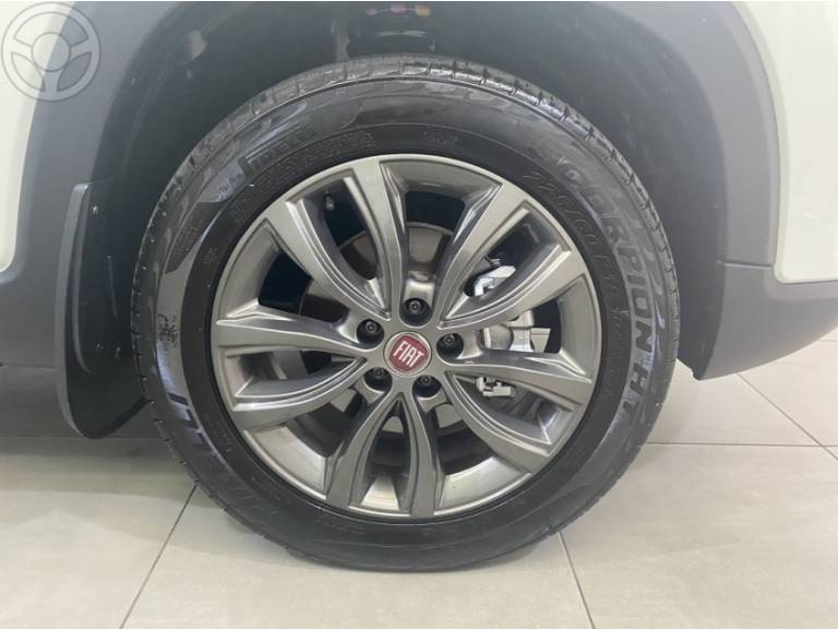 FIAT - TORO 2.0 16V TURBO DIESEL RANCH AT 4X4 AUTOMÁTICO - 2018/2019 - BRANCA - R$ 126.500,00