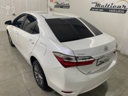 TOYOTA - COROLLA 1.8 GLI UPPER 16V FLEX 4P AUTOMÁTICO - 2018/2018 - BRANCA - R$ 93.500,00