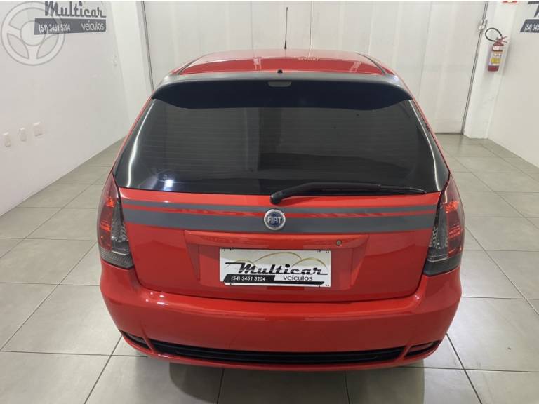 FIAT - PALIO 1.8 MPI R 8V FLEX 4P MANUAL - 2006/2007 - VERMELHA - R$ 29.500,00