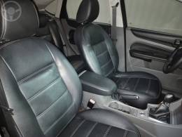 FORD - FOCUS 2.0 GLX 16V FLEX 4P MANUAL - 2011/2012 - PRETA - R$ 43.500,00