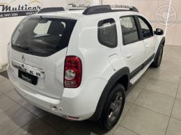 RENAULT - DUSTER 2.0 DYNAMIQUE 4X2 16V FLEX 4P AUTOMÁTICO - 2013/2014 - BRANCA - R$ 53.500,00