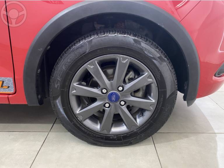 FORD - KA 1.0 TRAIL 12V FLEX 4P MANUAL - 2017/2018 - VERMELHA - R$ 47.900,00