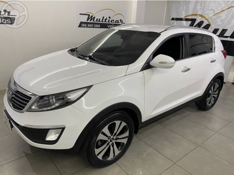 KIA MOTORS - SPORTAGE 2.0 EX 4X2 16V FLEX 4P AUTOMÁTICO - 2014/2014 - BRANCA - R$ 81.900,00