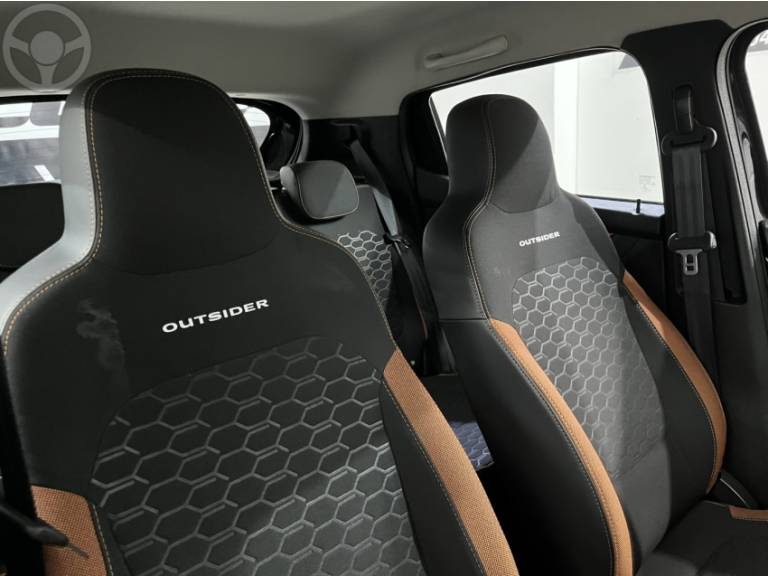 RENAULT - KWID 1.0 12V OUTSIDER FLEX 4P MANUAL - 2021/2022 - PRETA - R$ 52.500,00