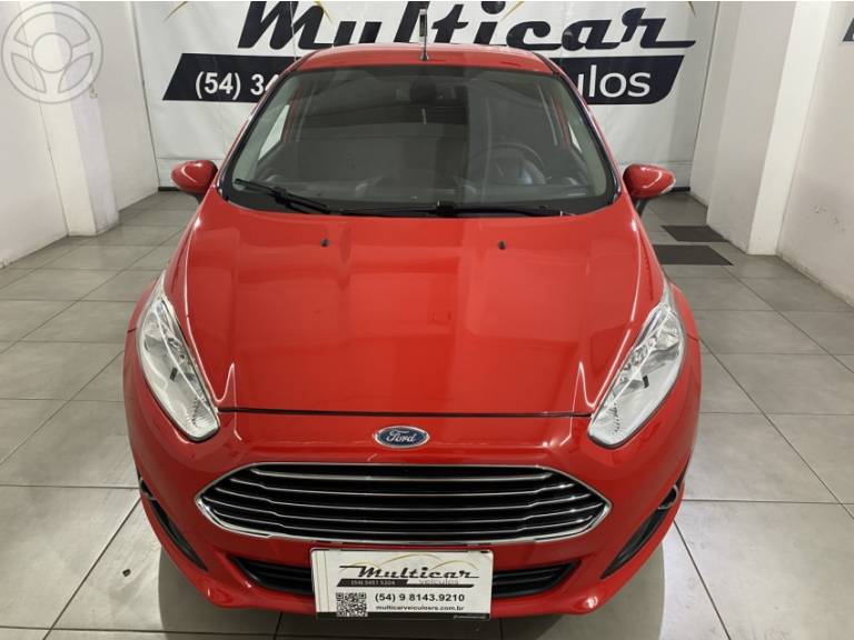 FORD - FIESTA 1.6 TITANIUM HATCH 16V FLEX 4P AUTOMÁTICO - 2013/2014 - VERMELHA - R$ 46.900,00